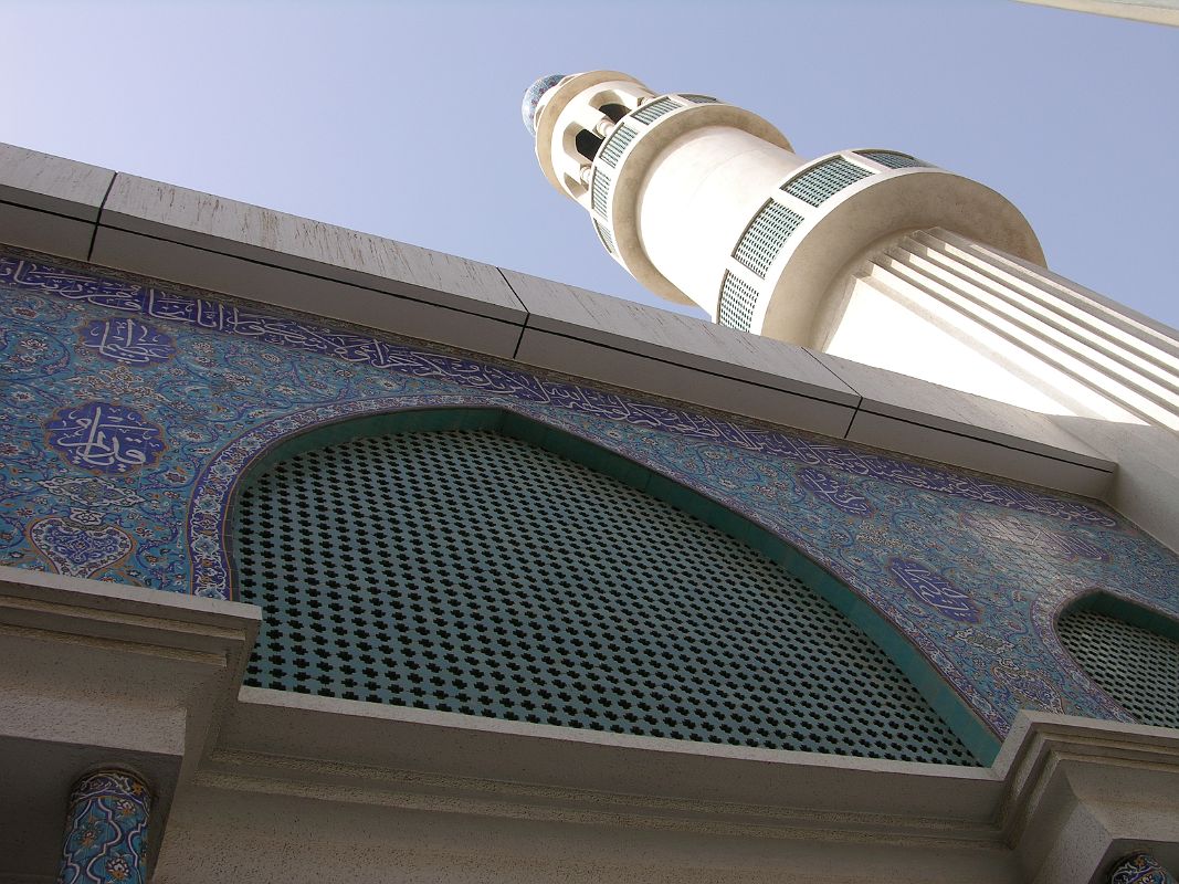 Dubai 03 07 Ali Bin Abi Taleb Mosque Outside